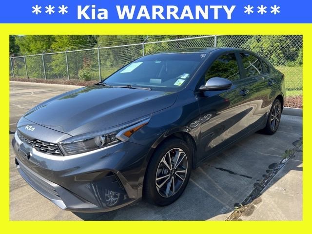 2024 Kia Forte LXS AT's photo