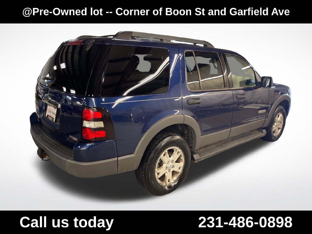 Used 2006 Blue Ford XLT image 5