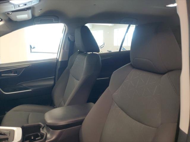 Certified Used 2023 SILVER SKY METALLIC Toyota  image 16