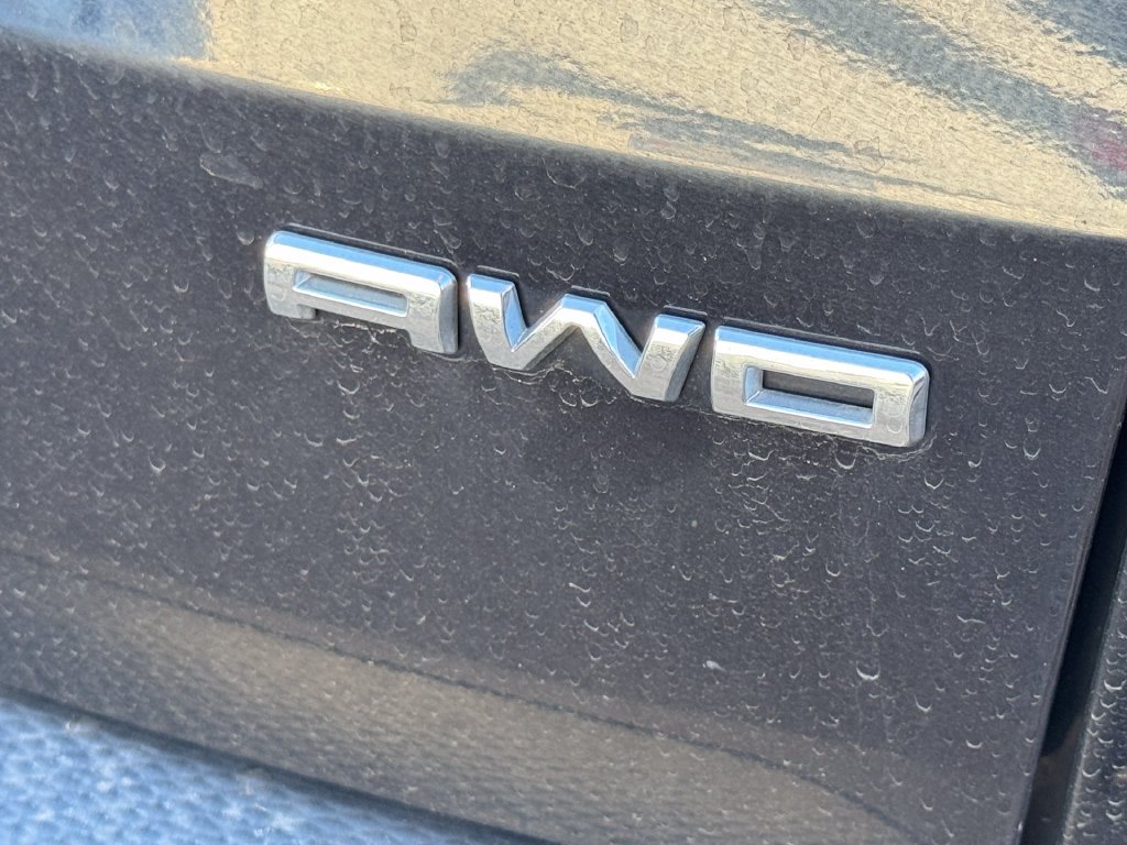 Used 2021 Blue Metallic Ford SEL image 7