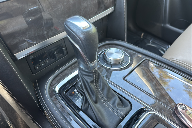 Used 2022 Super Black Nissan Platinum image 18