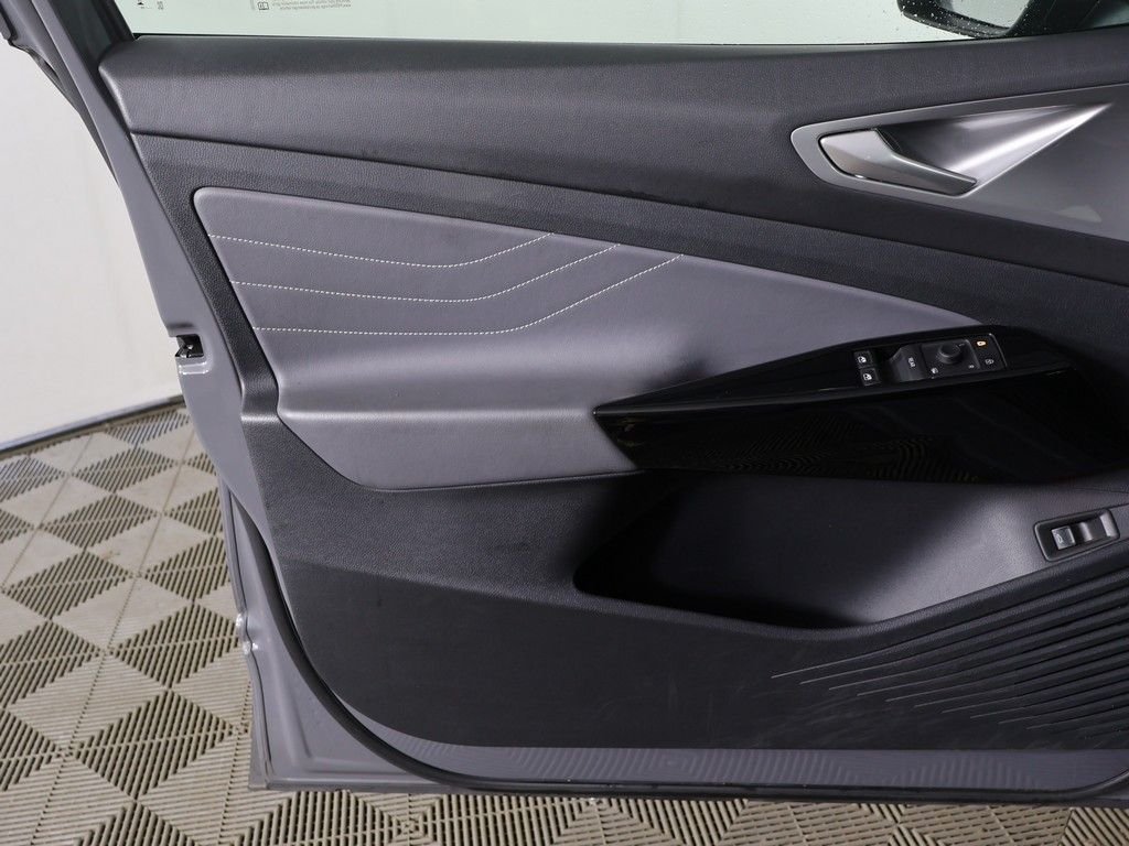 Used 2023 Gray Volkswagen Pro S image 22