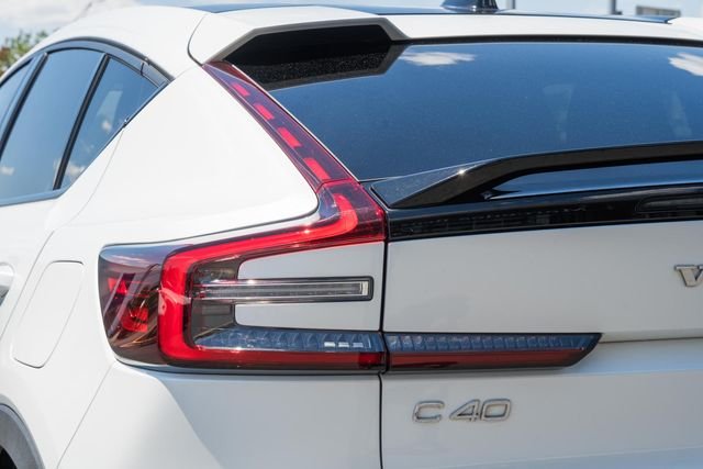Used 2023 Crystal White Volvo Ultimate image 8
