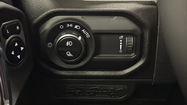 New 2026 Reign Exterior Paint Jeep Sport S image 28