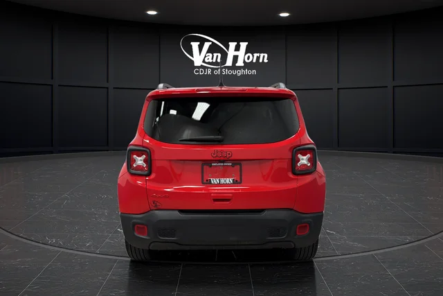 Used 2022 Colorado Red Jeep Latitude image 6