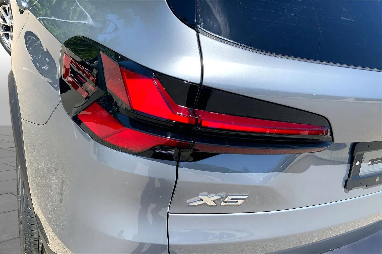 New 2026 Skyscraper Grey Metallic BMW xDrive40i image 14