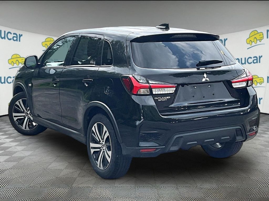 Used 2025 Alloy Silver Metallic Mitsubishi  image 4