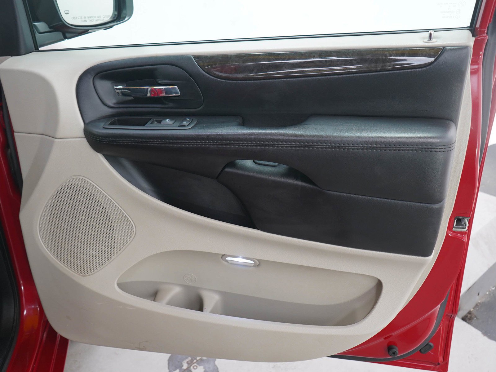 Used 2015 Redline 2 Coat Pearl Dodge Sxt image 12