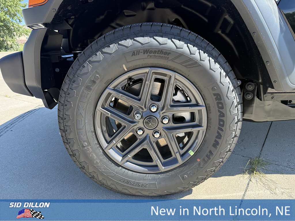 New 2026 Black Clear-Coat Exterior Paint Jeep 4-Door Sport S 4x4 image 5