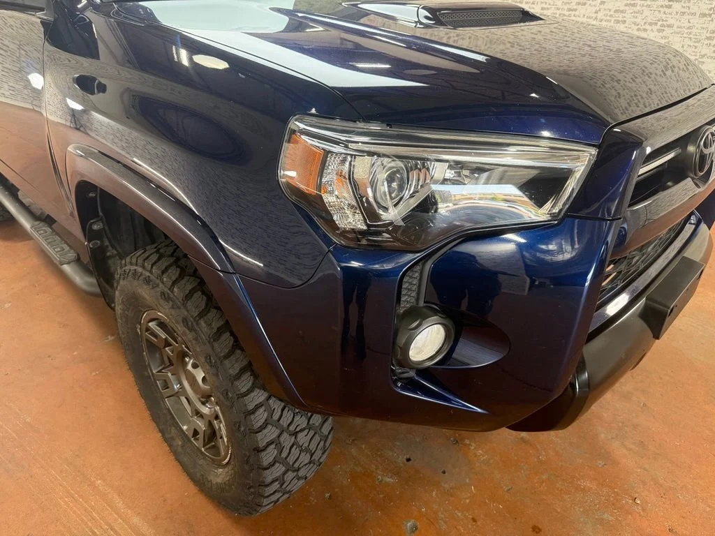 Used 2020 Nautical Blue Metallic Toyota Venture image 10