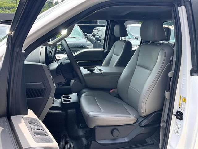 Used 2019 Oxford White Ford XL image 20
