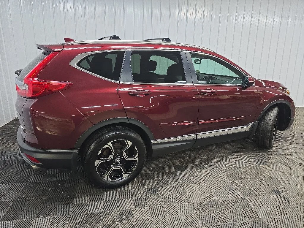 Used 2018 Red Honda Touring image 3