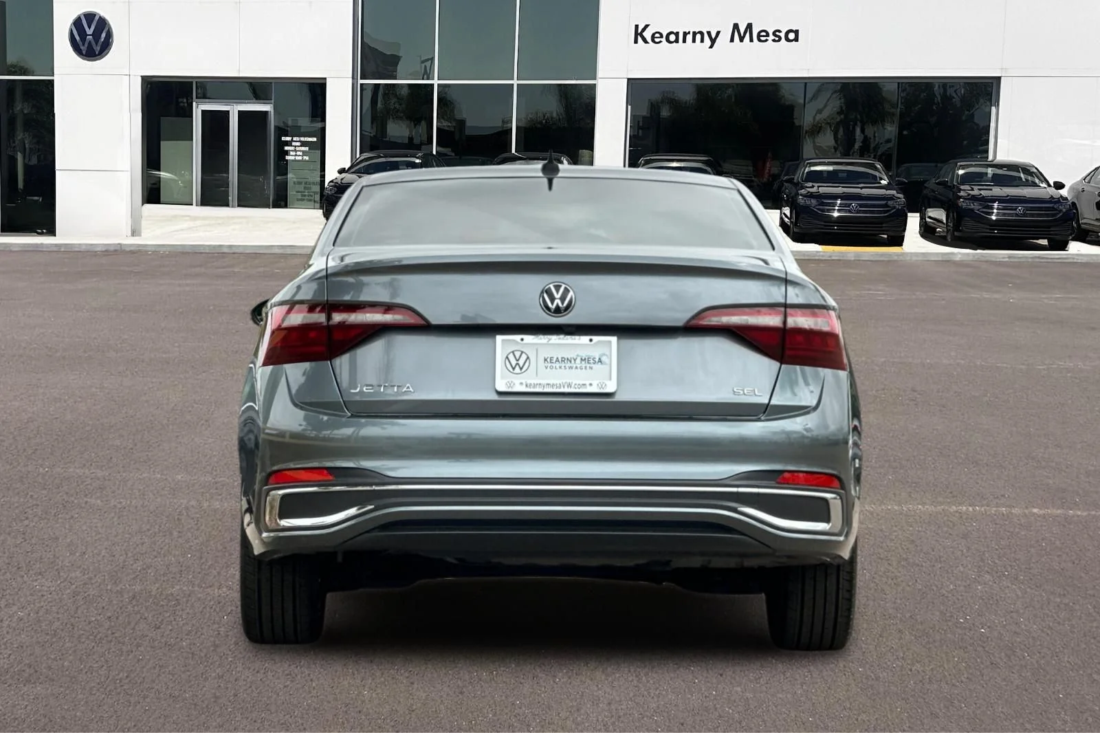 Certified Used 2022 Gray Volkswagen 1.5T SEL image 5