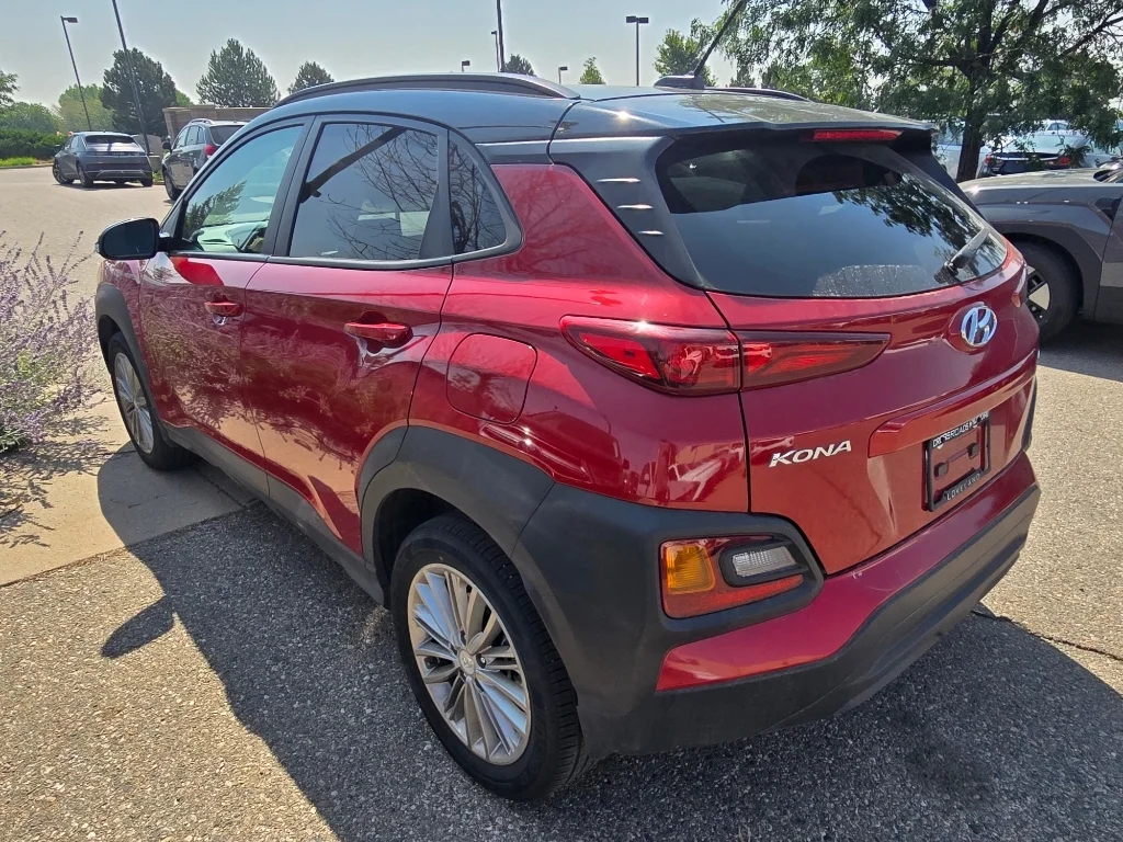Used 2018 Pulse Red w/Black Roof Hyundai SEL image 3