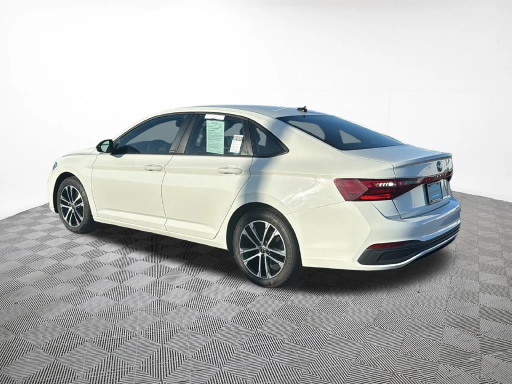 Used 2025 White Volkswagen Sport image 12