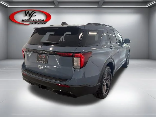 New 2027 Vapor Blue Metallic Ford ST-Line image 24