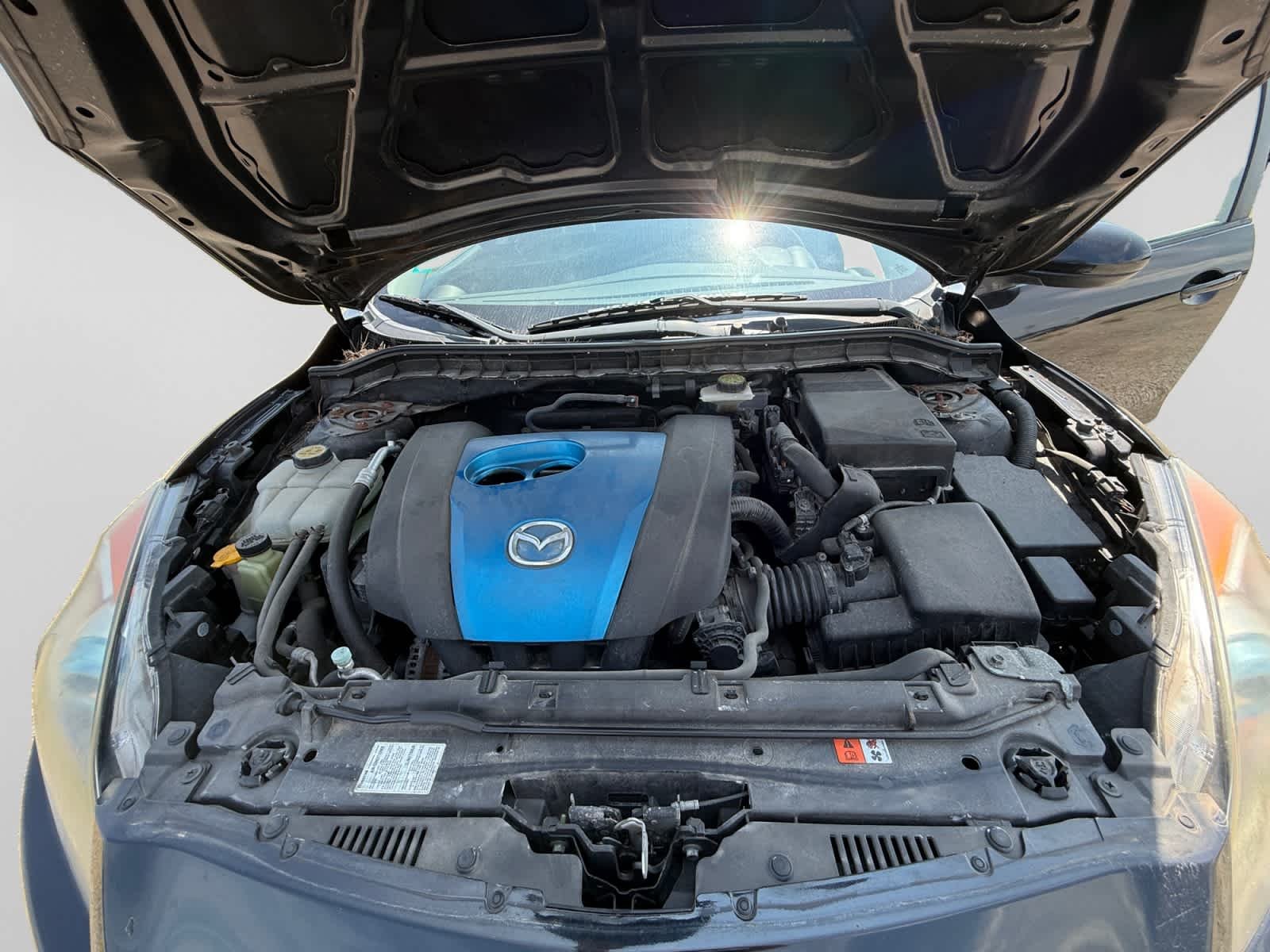 Used 2013  Mazda i Sport image 18