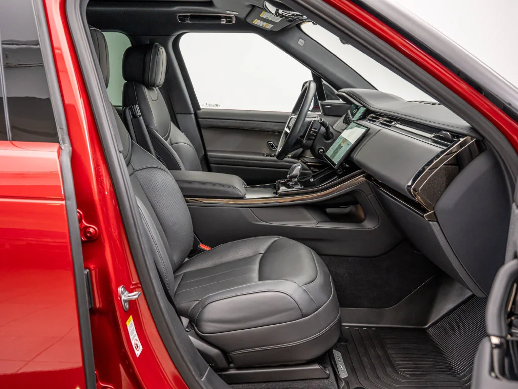 Used 2026 Firenze Red Metallic Land Rover SE image 26