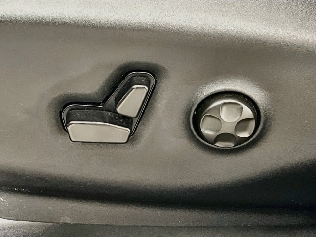 2025 Chrysler Pacifica Limited - Photo 11