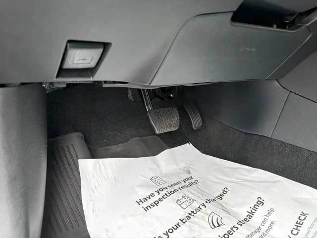 Used 2025  Toyota LE image 30