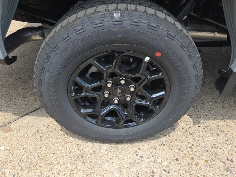 New 2026 Avalanche Ford XLT image 9