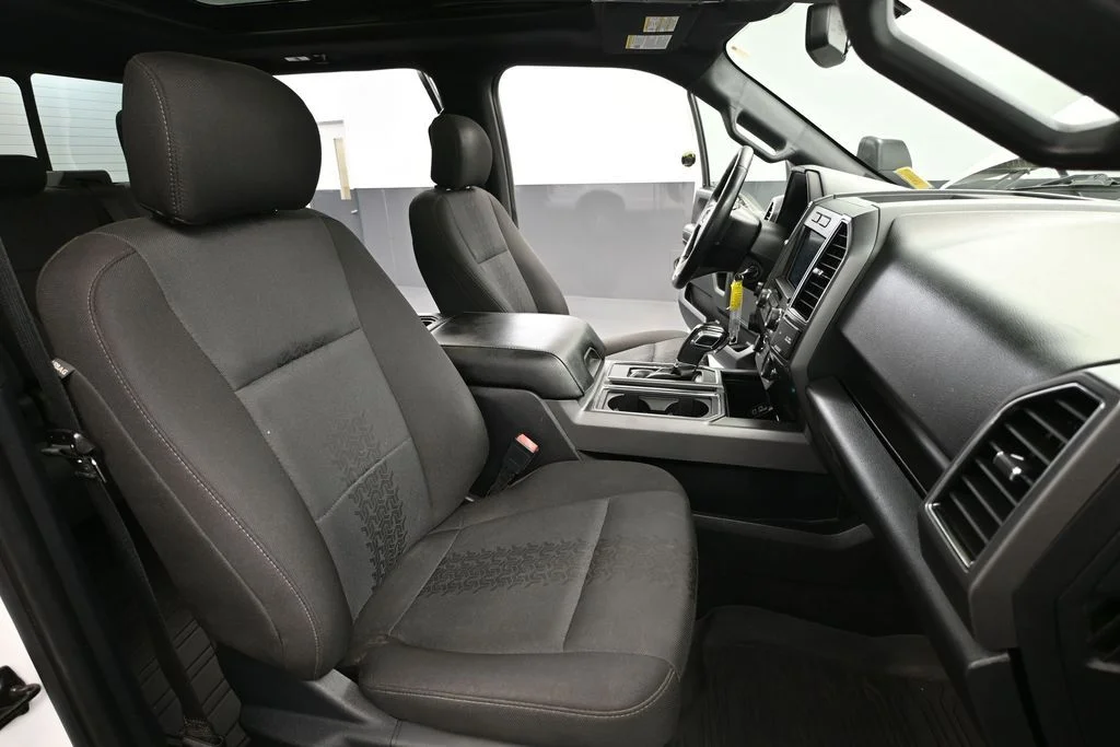 Used 2020 White Ford XLT image 49