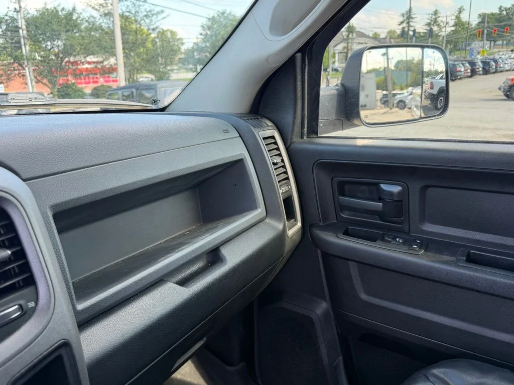 Used 2018 Gray Ram Express image 24