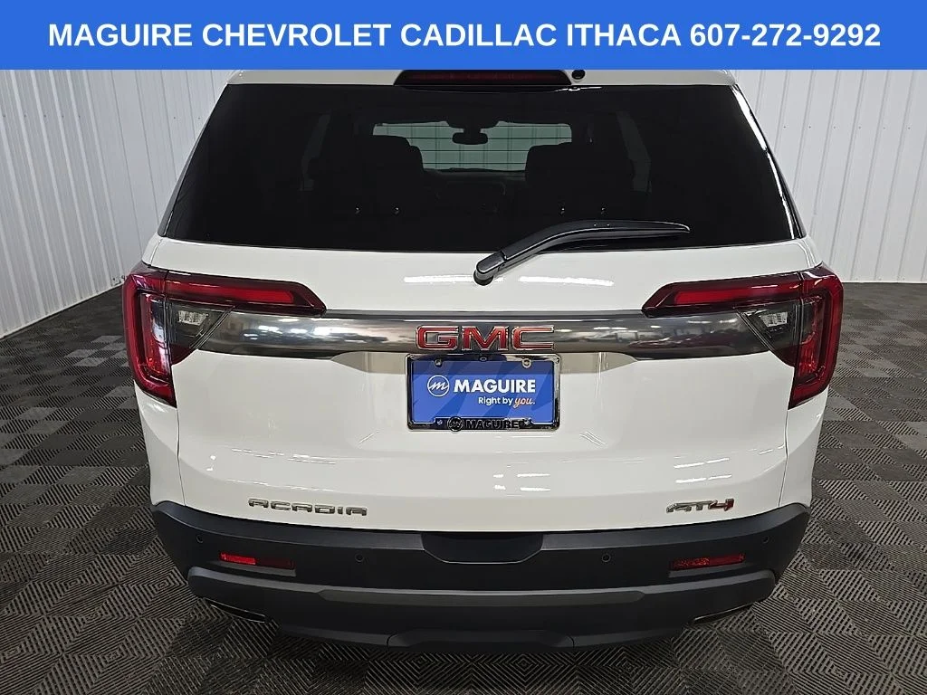 Used 2023 White GMC AT4 image 11