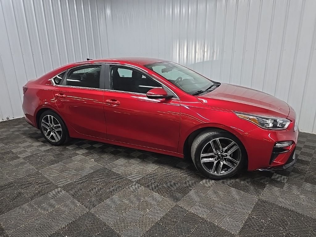 Used 2019 Red Kia EX image 1