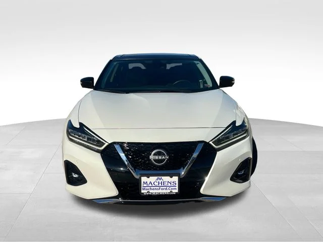 Used 2023 White Nissan Platinum image 13
