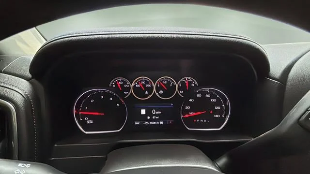 Used 2022 Summit White Chevrolet LTZ image 16