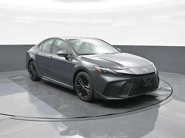 Used 2025  Toyota SE image 22