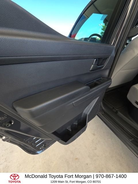 Used 2025  Toyota SR5 image 16
