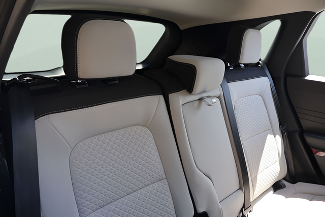 Used 2023 White Ford Active image 17