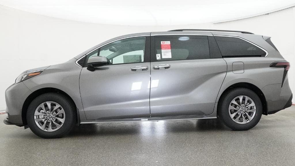 New 2026 Heavy Metal Toyota XLE image 5