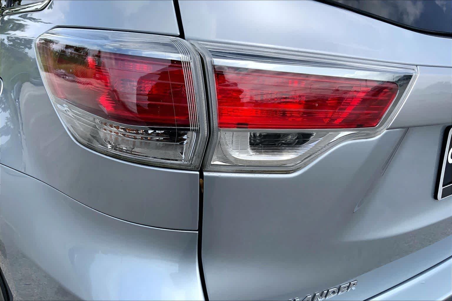 Used 2016 Silver Sky Metallic Toyota Limited Platinum image 28