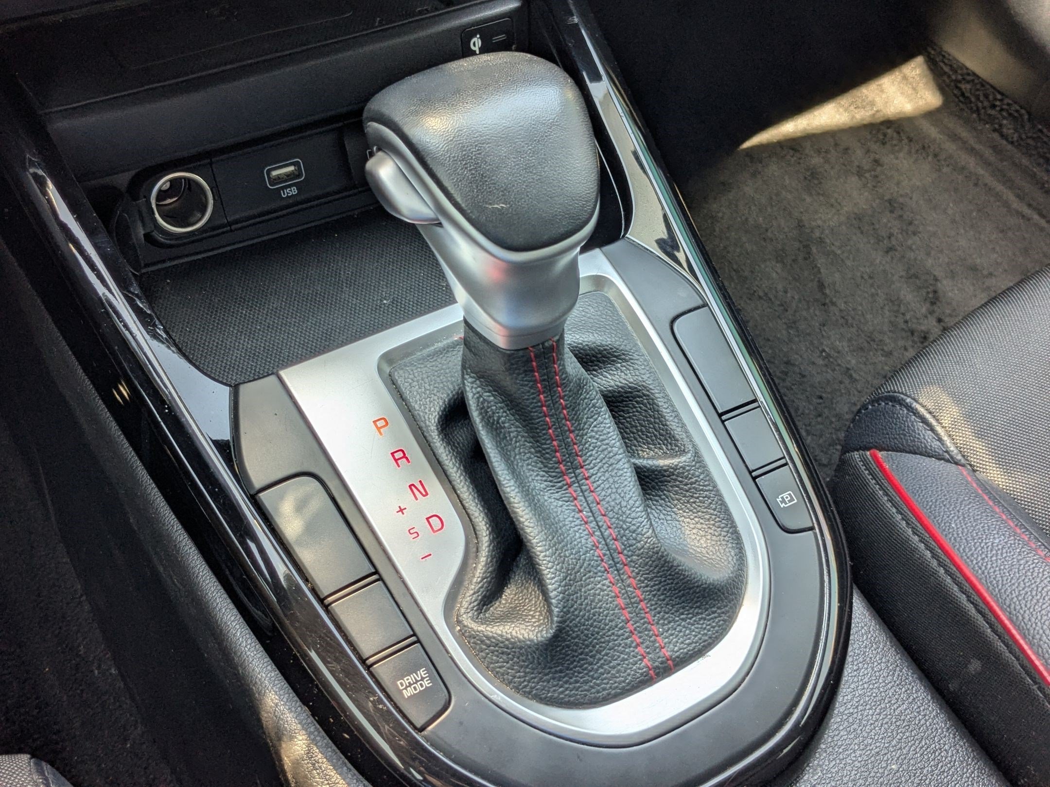 Used 2023 Currant Red Kia GT image 26