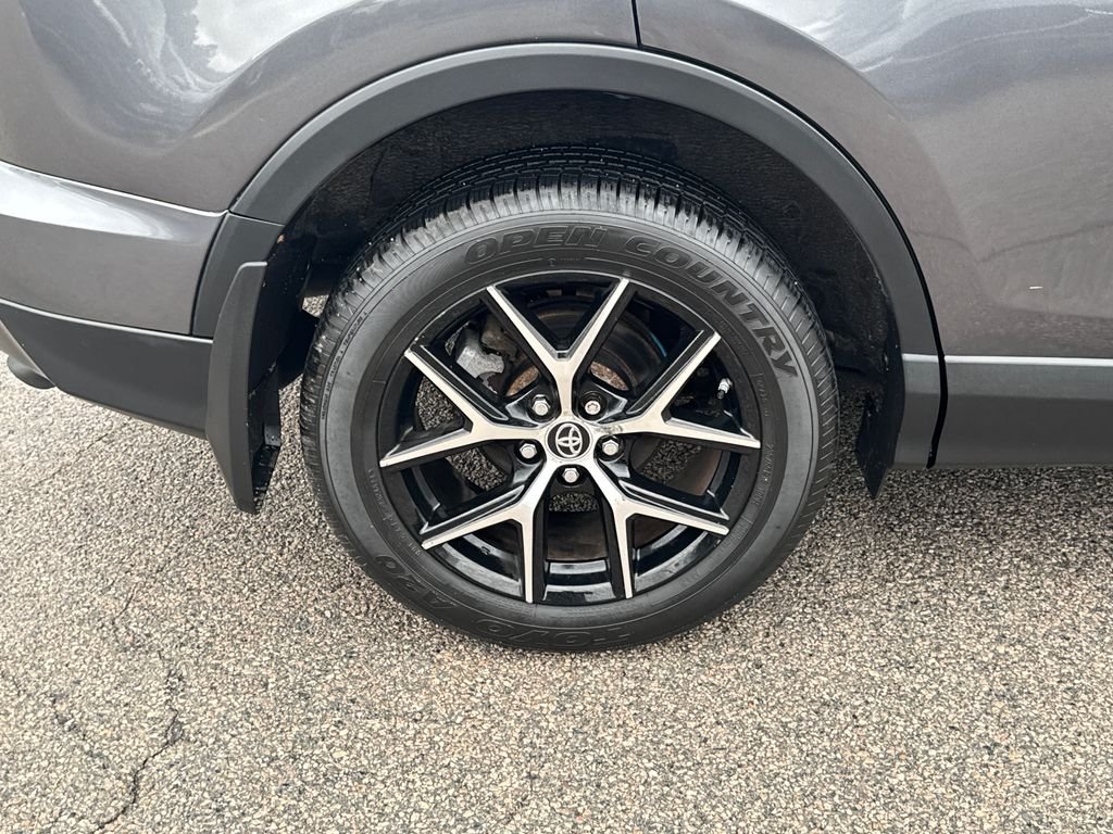 Used 2016 Gray Toyota SE image 44
