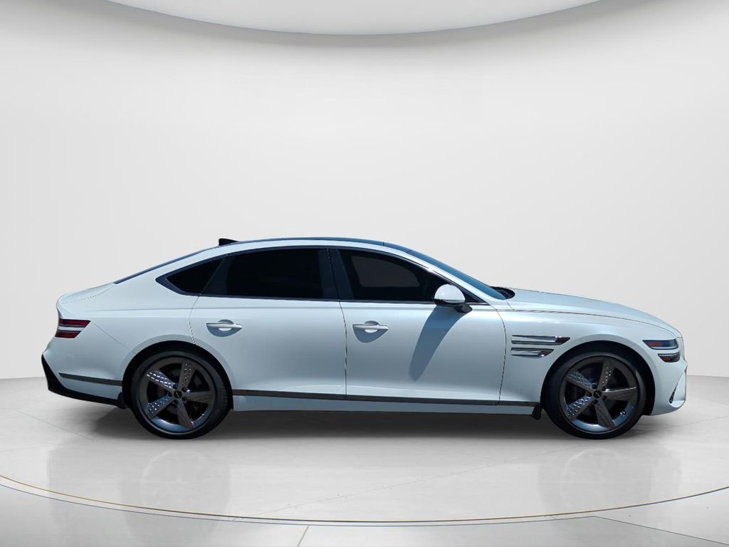 New 2026 White Genesis 2.5T SPORT PRESTIGE image 4