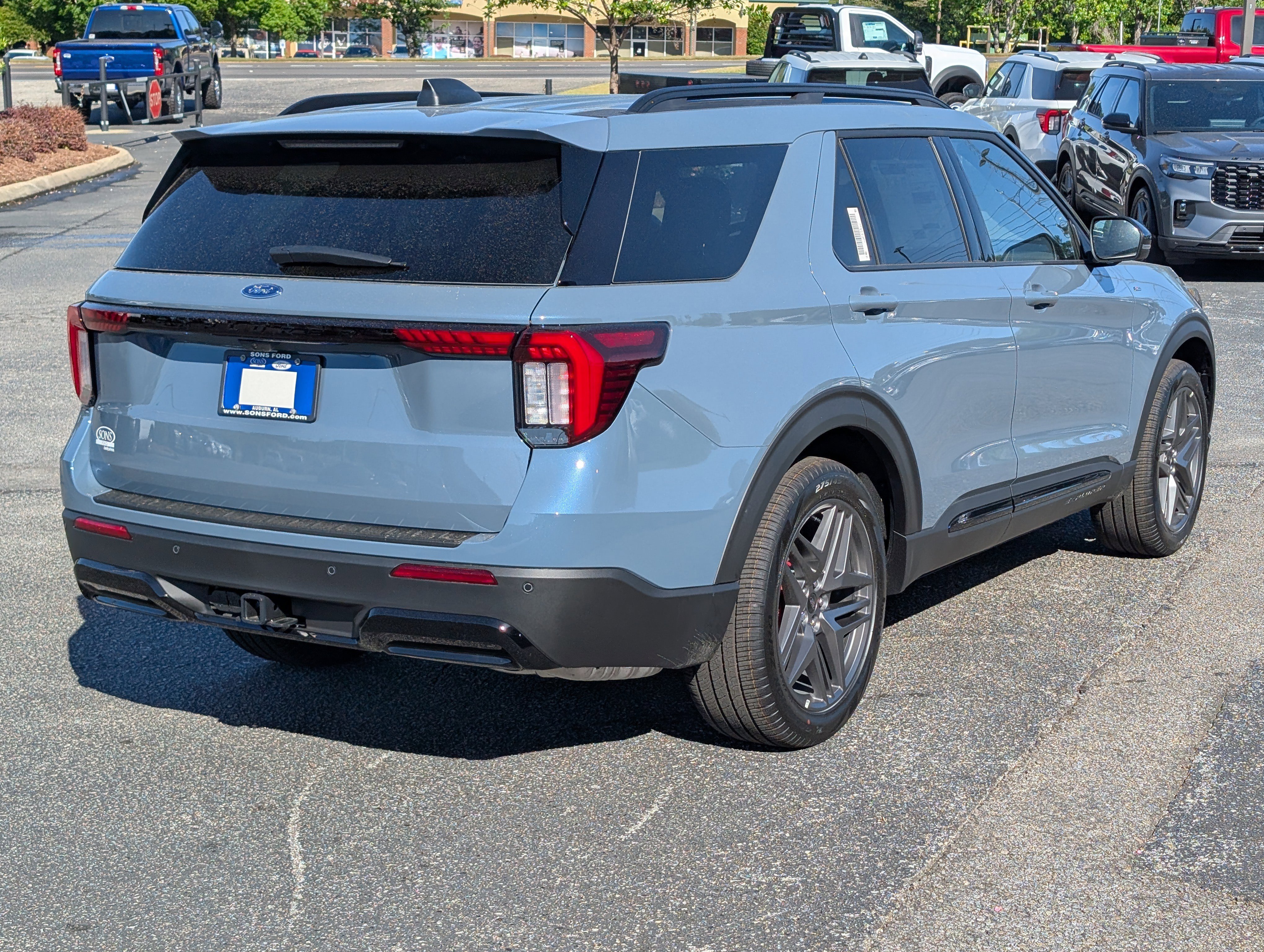 New 2026 Vapor Blue Metallic FORD ST-Line image 9
