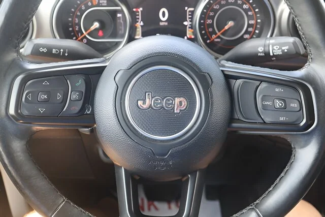 Used 2022 Bright White Clearcoat Jeep Unlimited Sport S image 13