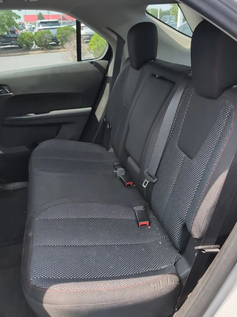 Used 2016 Silver Chevrolet LS image 9