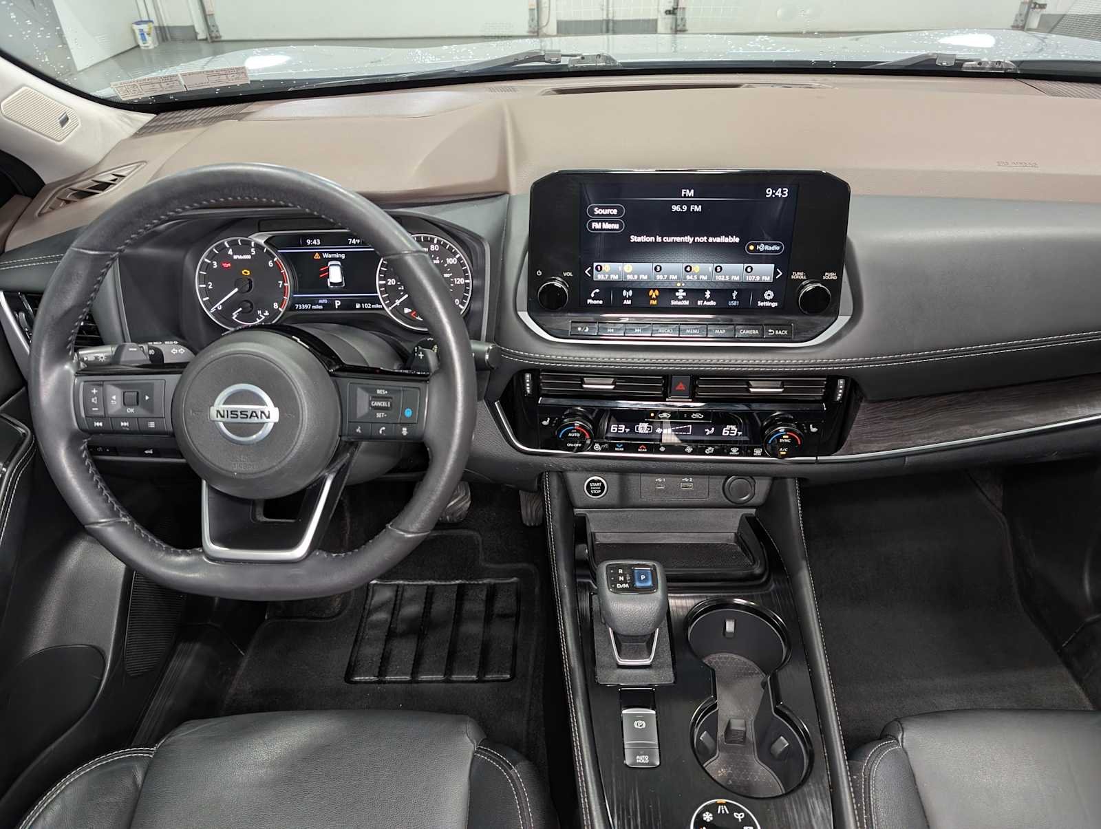 Used 2021 BOULDER GRAY PE Nissan SL image 18