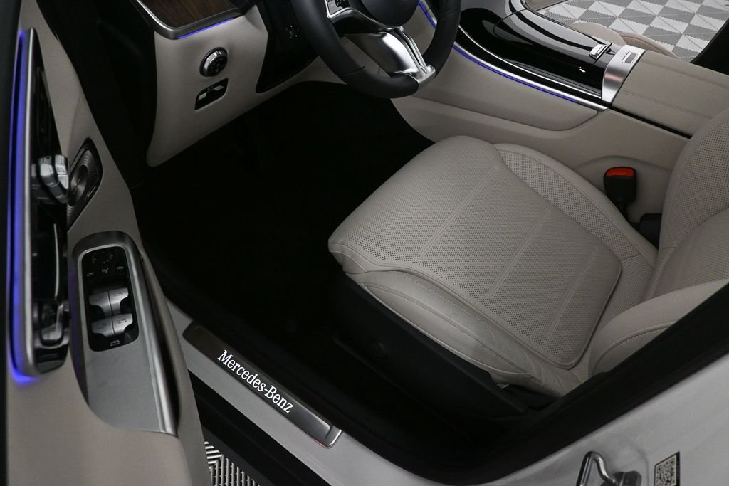 New 2026 Polar White Mercedes-Benz GLC 300 image 7