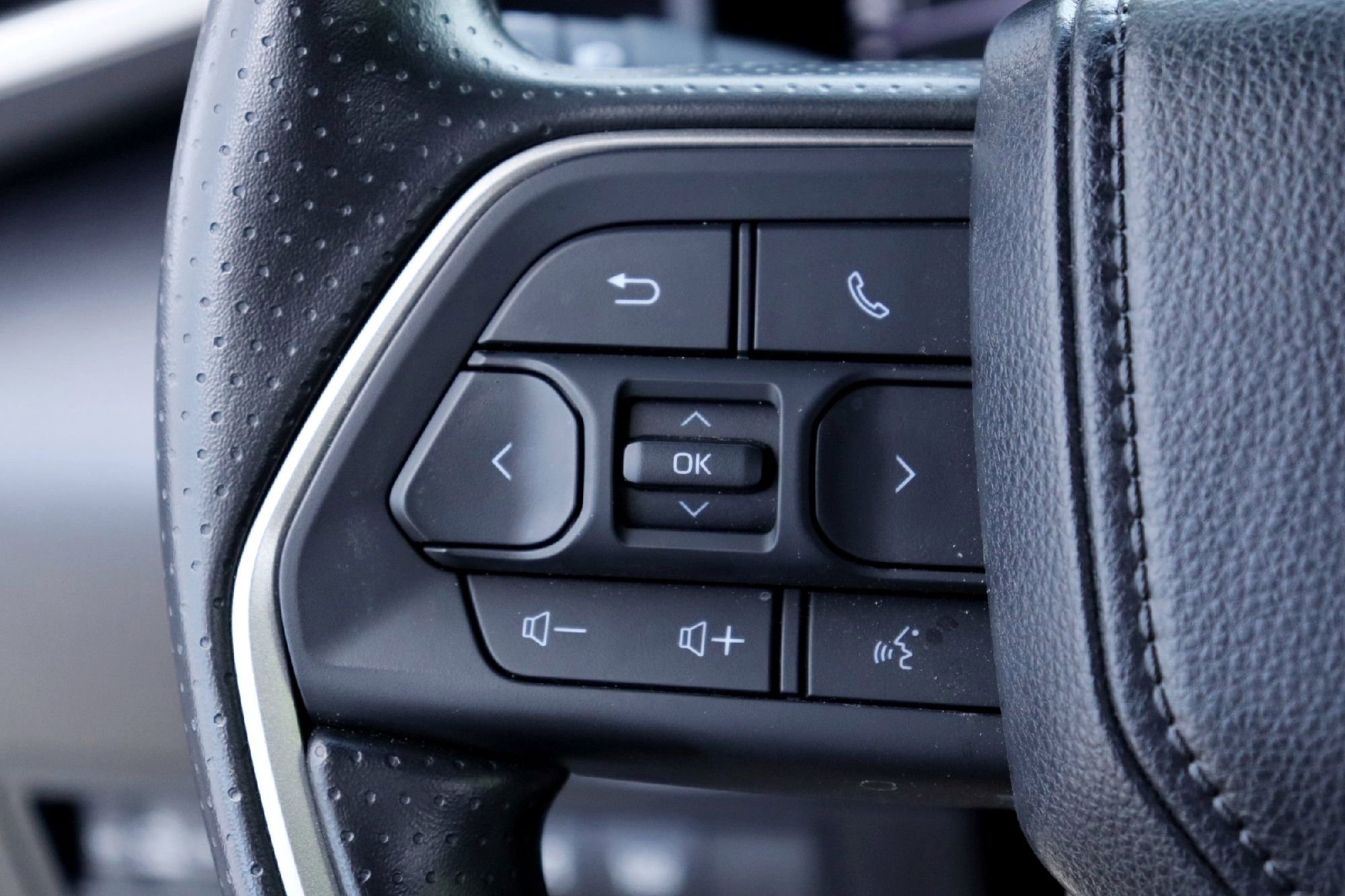 Used 2025 Gray Toyota SR5 image 12