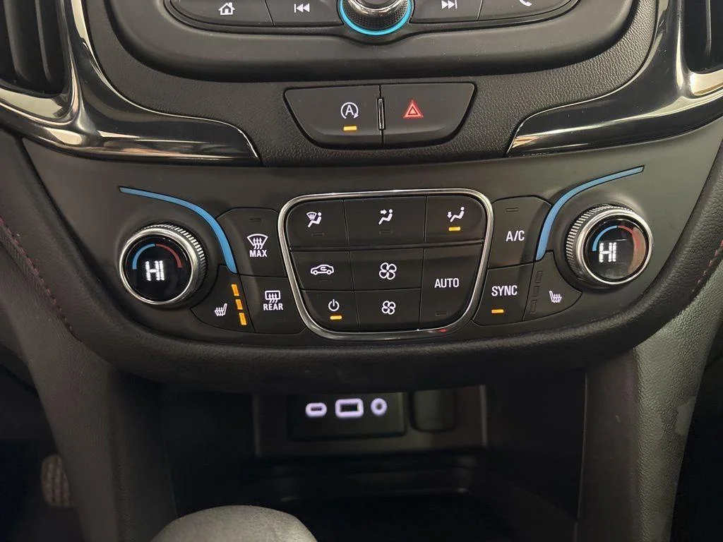 Used 2022 Blue Chevrolet RS image 9