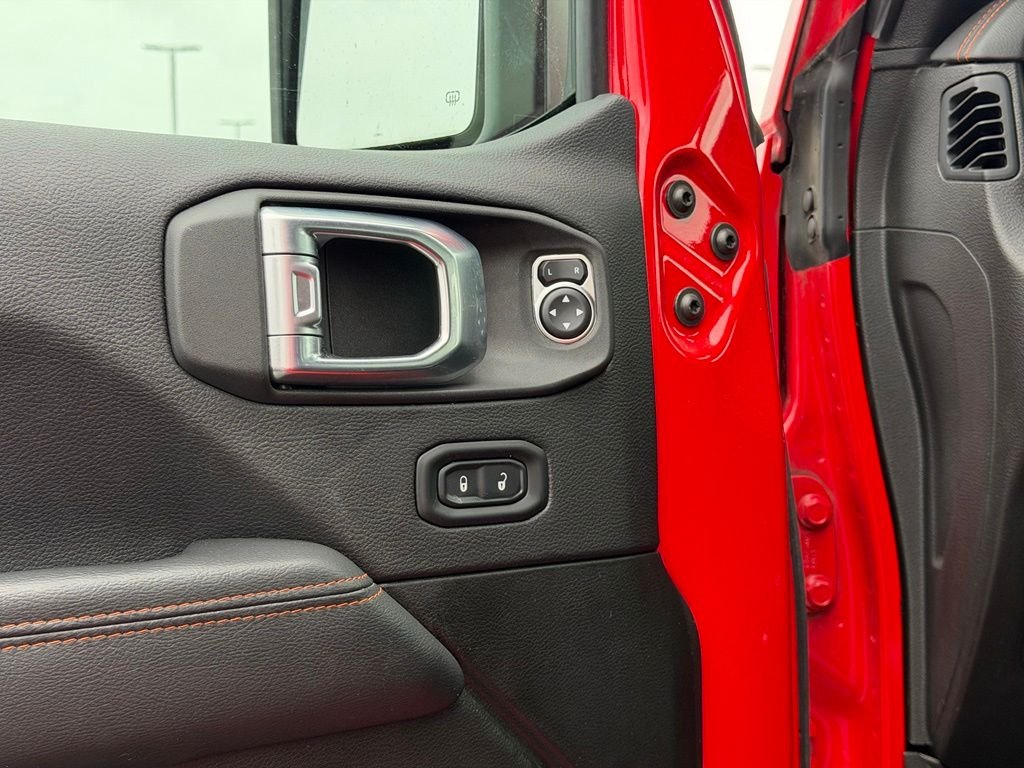 Used 2022 Red Jeep Mojave image 14