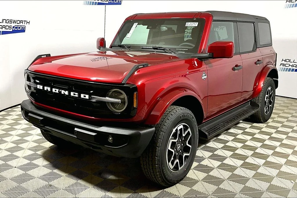 2026 Ford Bronco Outer Banks®