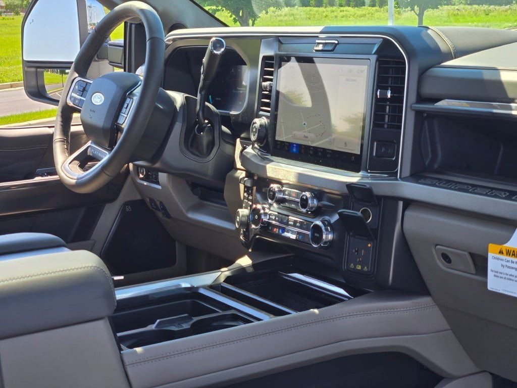 New 2026 Star White Metallic Tri-Coat Ford F-250® Platinum® image 10