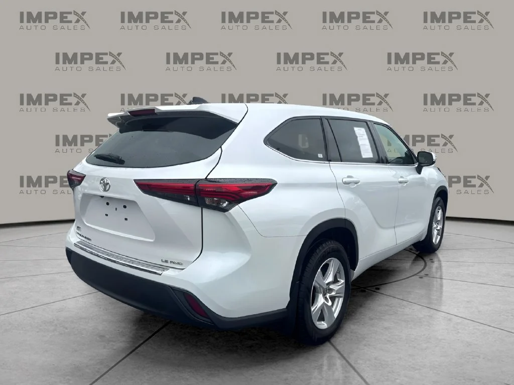 Used 2022 Beige Toyota LE image 5